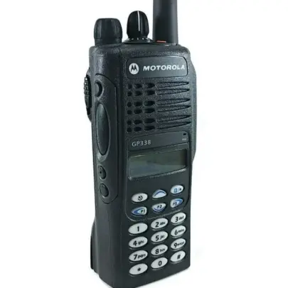 Motorola GP338 02