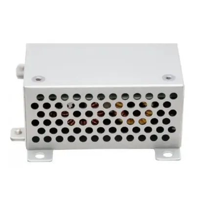 Yaesu ATU-450 Tuner Antena.